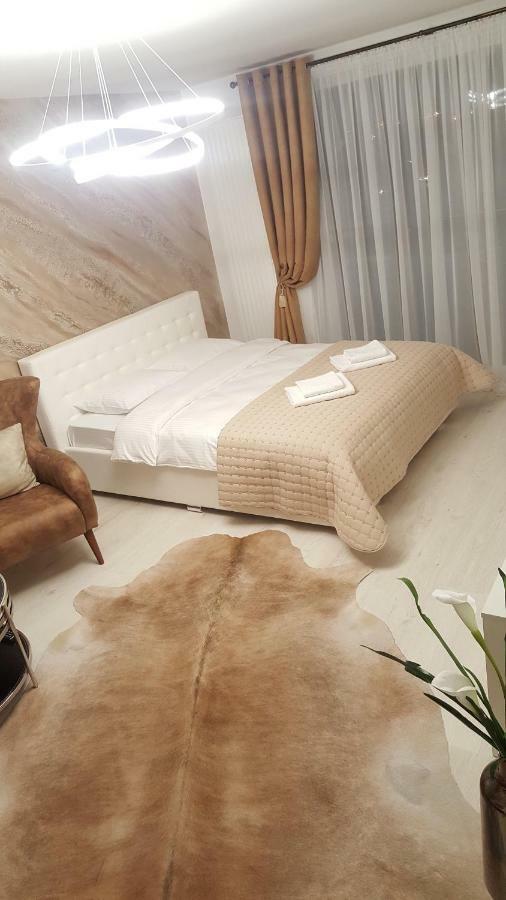 Apartment Alonisos Lux Braşov Eksteriør bilde