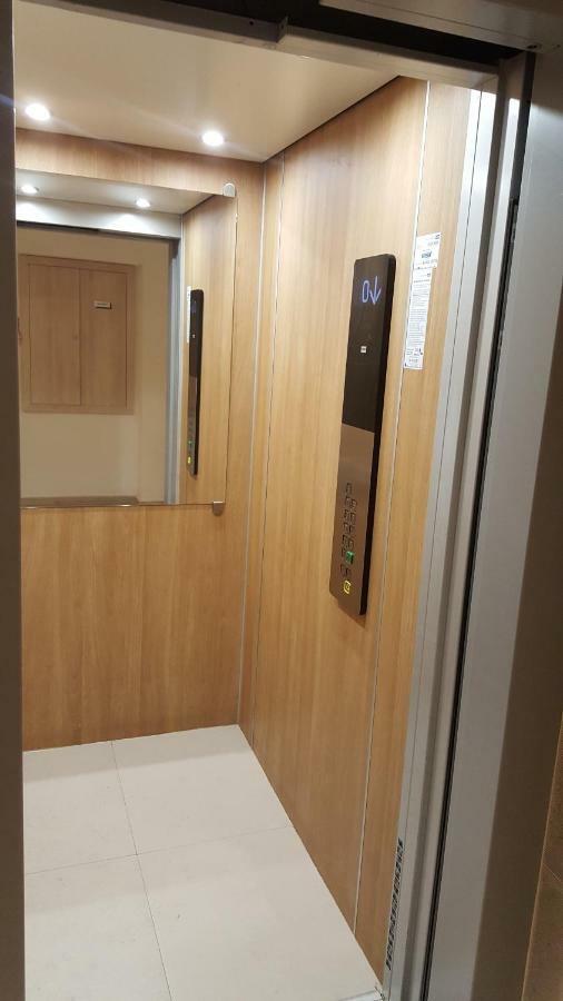 Apartment Alonisos Lux Braşov Eksteriør bilde