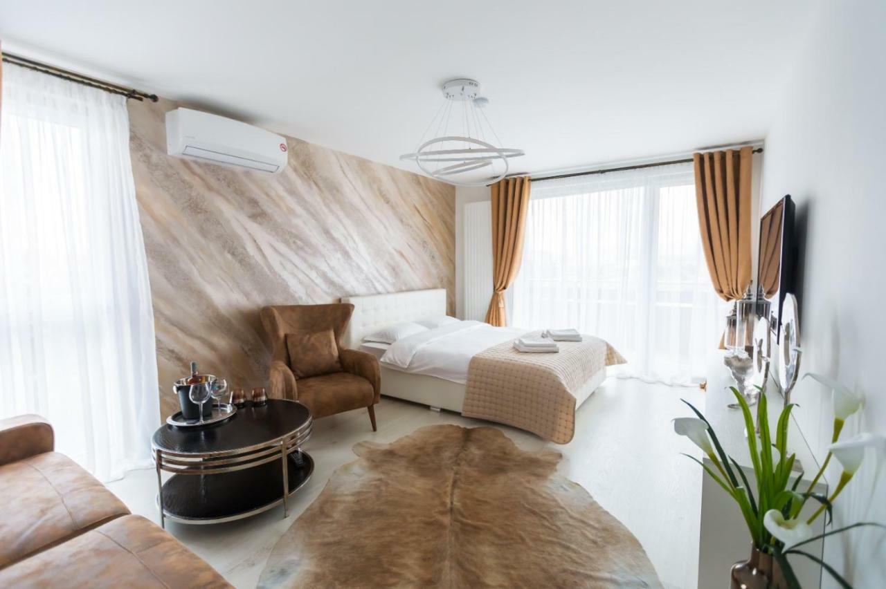 Apartment Alonisos Lux Braşov Eksteriør bilde