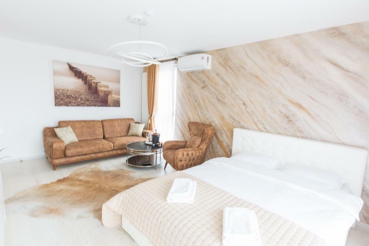 Apartment Alonisos Lux Braşov Eksteriør bilde