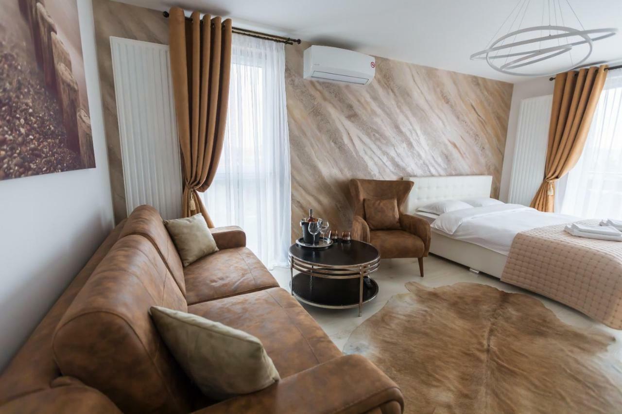 Apartment Alonisos Lux Braşov Eksteriør bilde