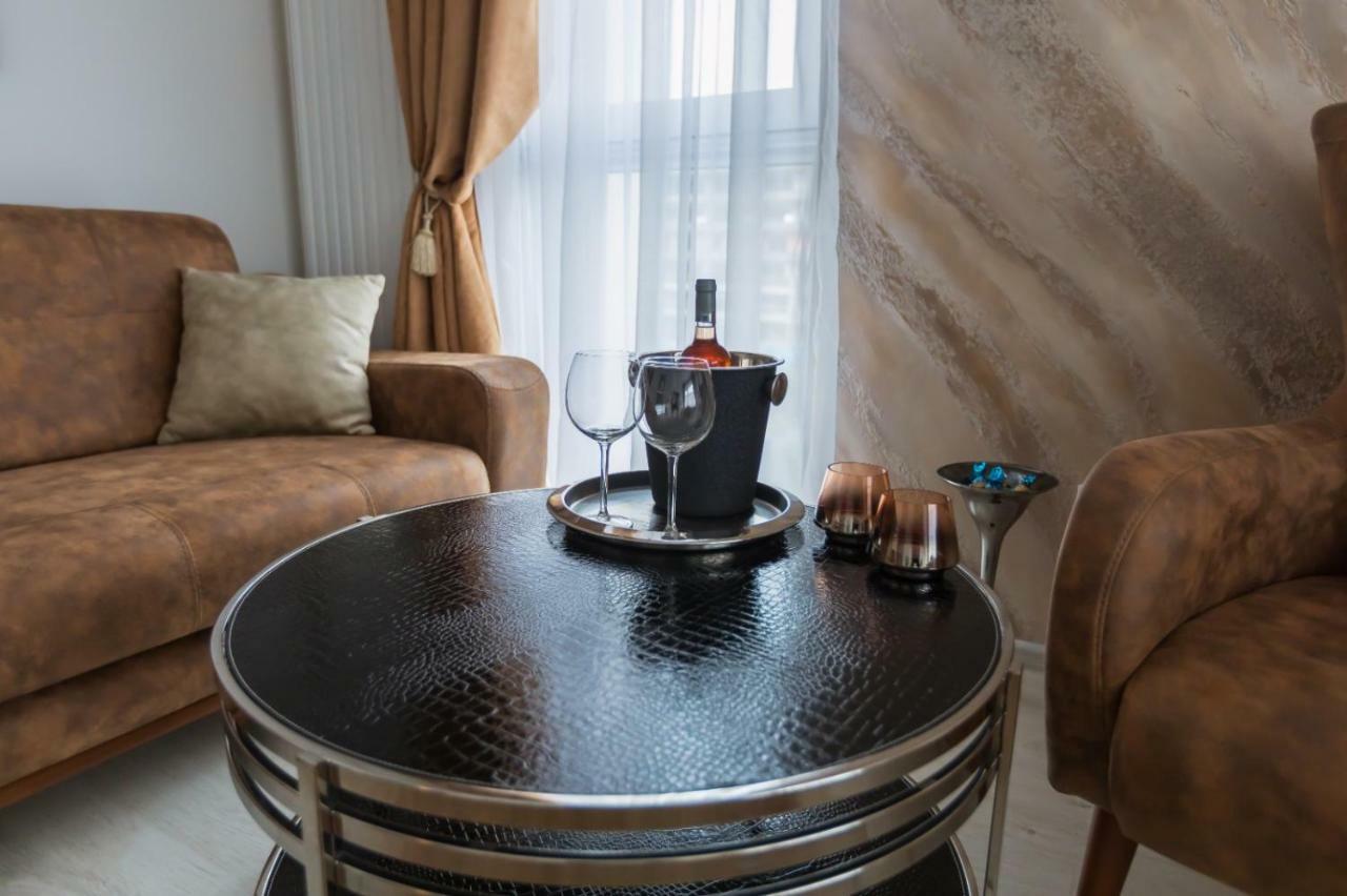 Apartment Alonisos Lux Braşov Eksteriør bilde