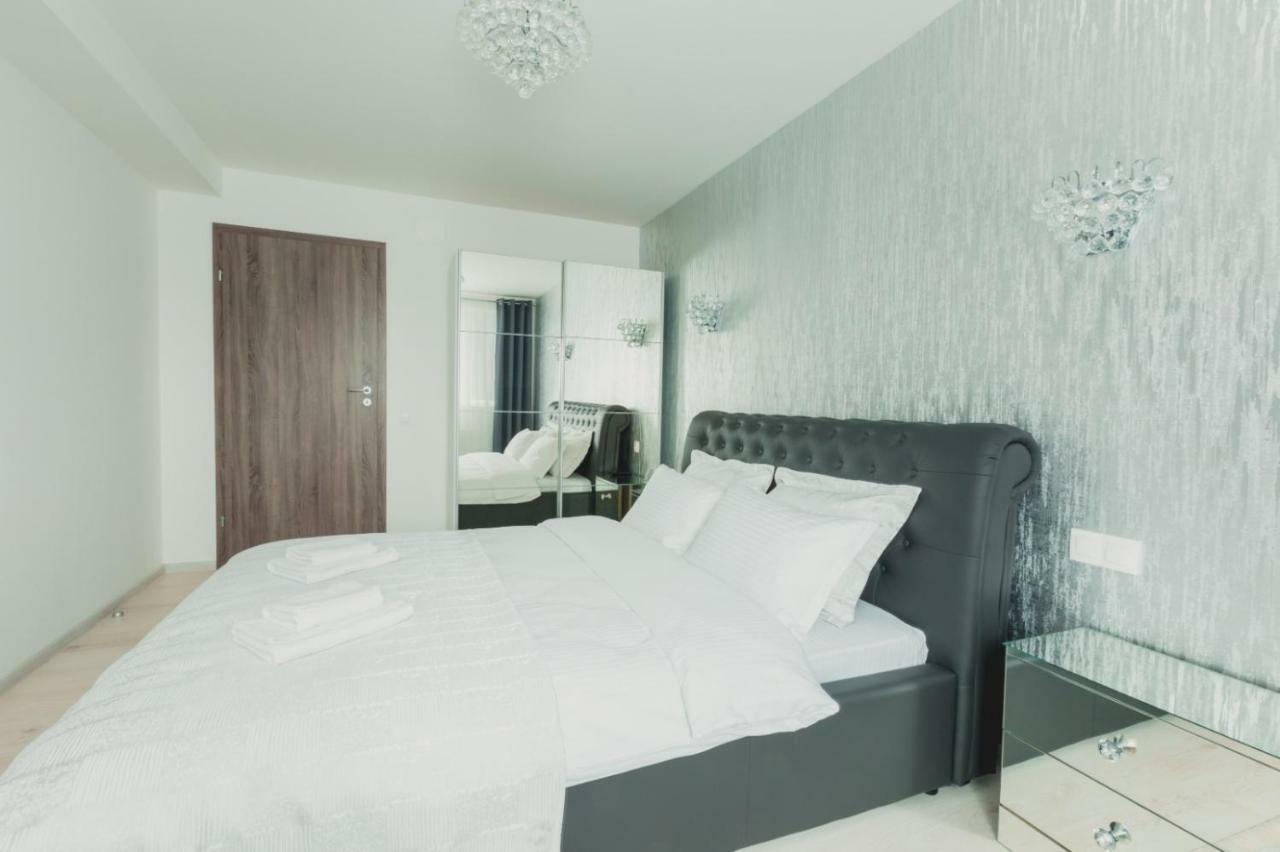 Apartment Alonisos Lux Braşov Eksteriør bilde