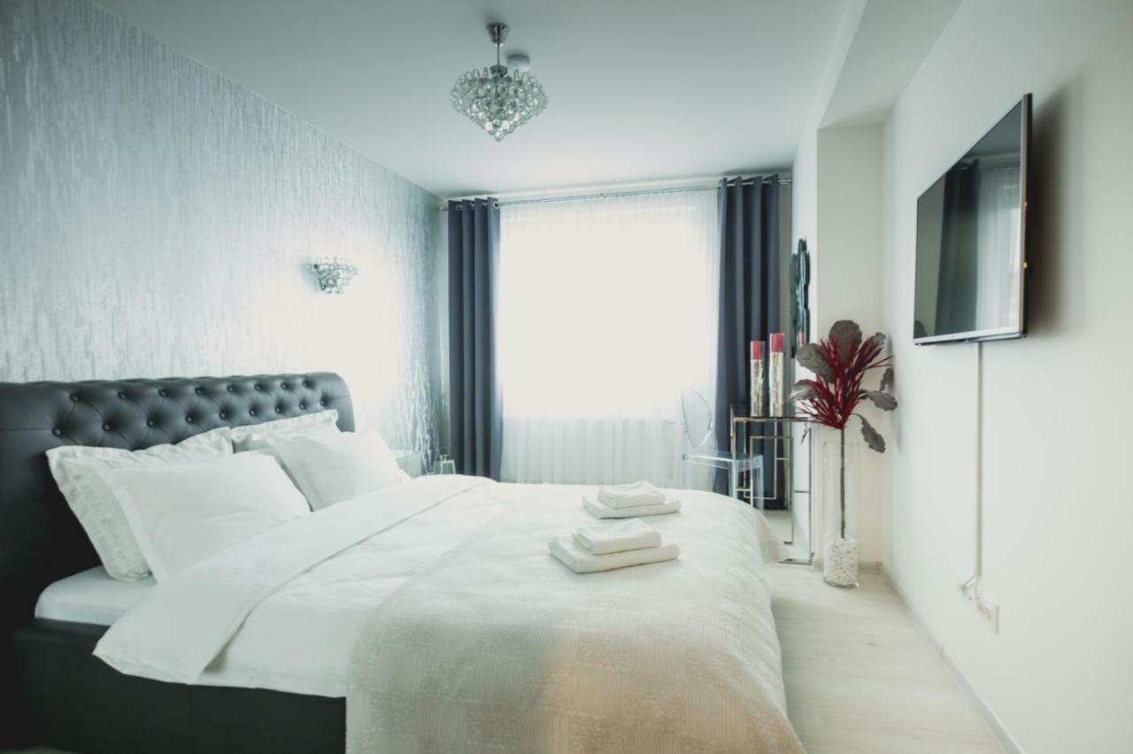 Apartment Alonisos Lux Braşov Eksteriør bilde